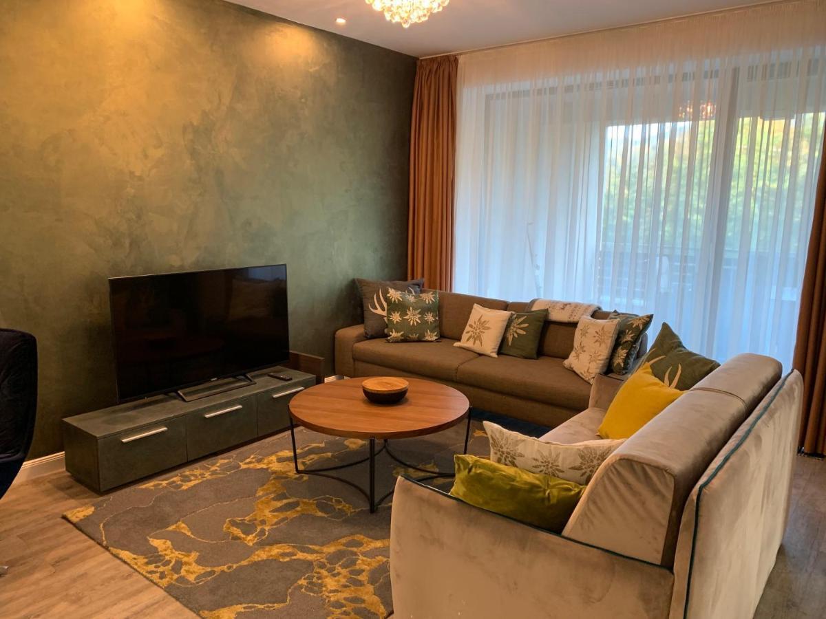 Edelweiss Apartments Silver Resort Пояна-Брашов Екстер'єр фото