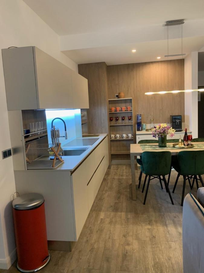 Edelweiss Apartments Silver Resort Пояна-Брашов Екстер'єр фото